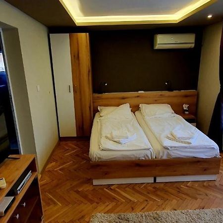 Ivet Guest Rooms Várna Kültér fotó
